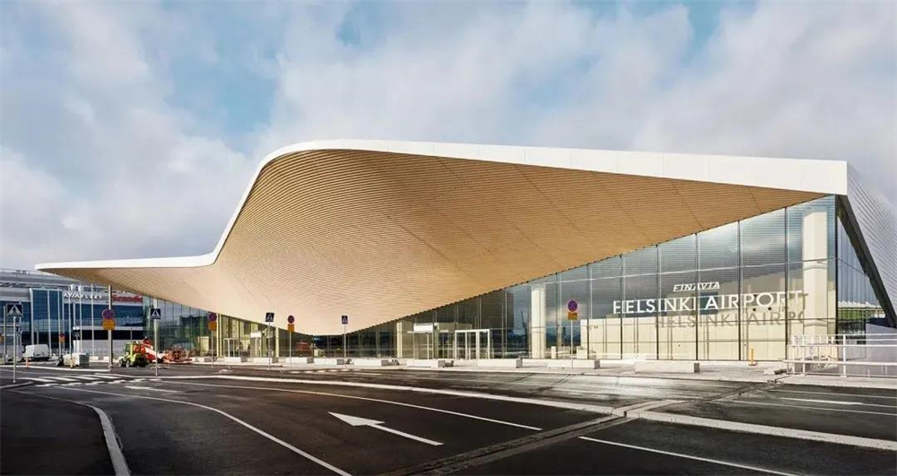 通过“硬件软件”的创新，打造“好吃好逛又好玩”的机场商业