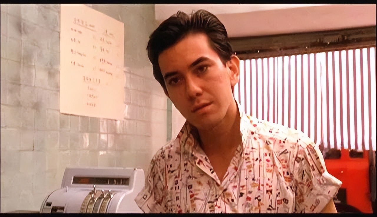 黄秋生是一个怎么样的人,黄秋生是一个怎样的人