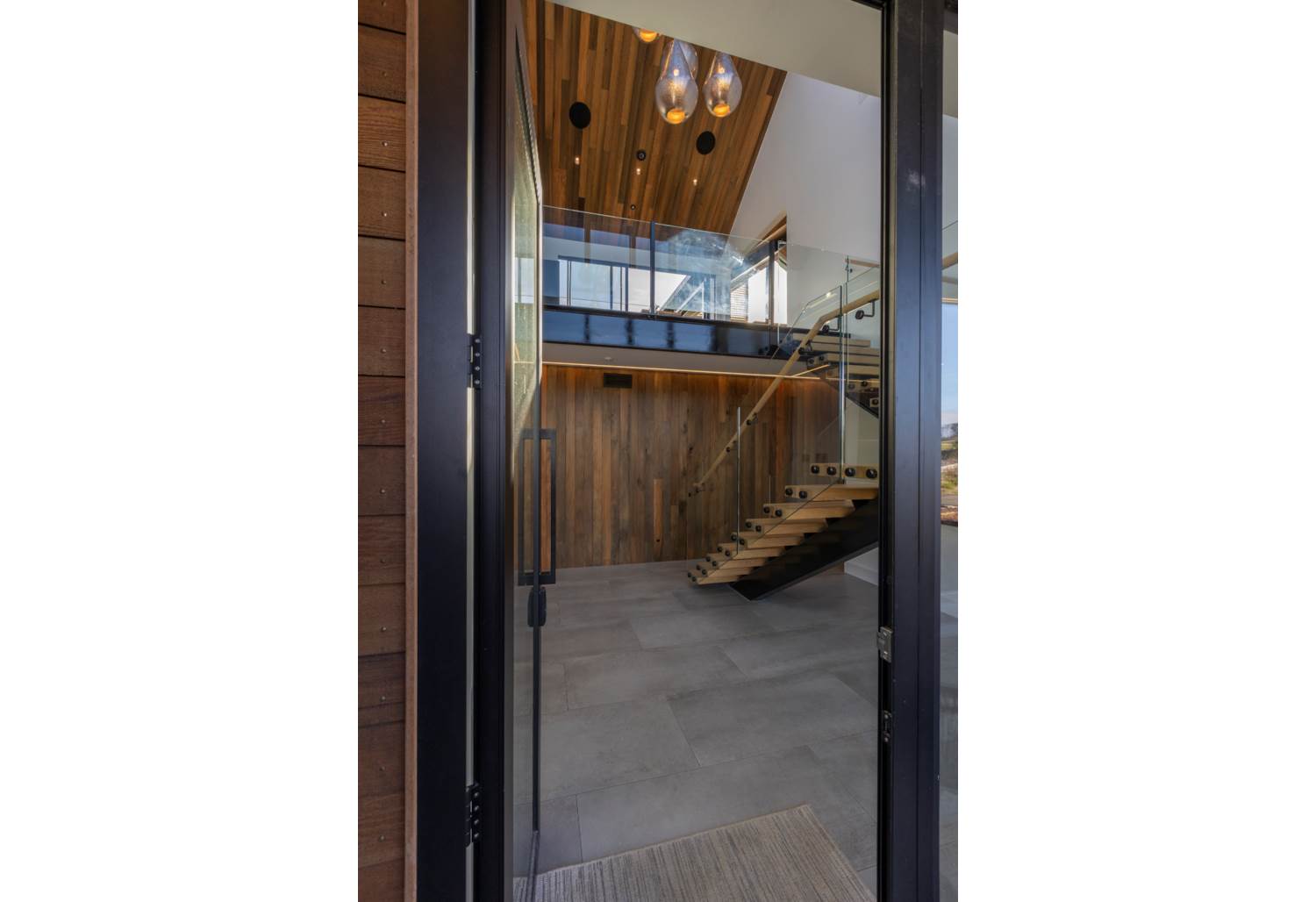 20万纽币能在新西兰买房子吗,新西兰买地盖房靠谱吗