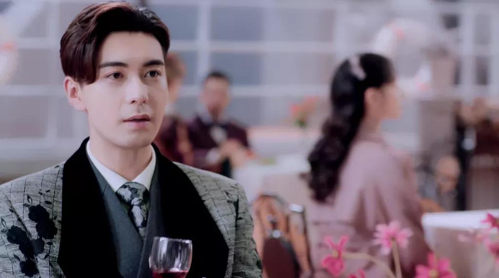 刘浩存杨幂同台,刘浩存演戏被吐槽名场面