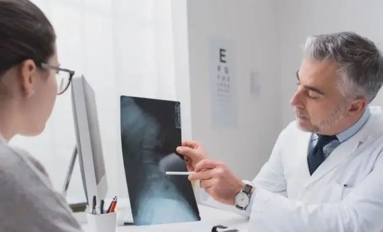 医学影像技术专业自我介绍视频,医学影像技术自我介绍