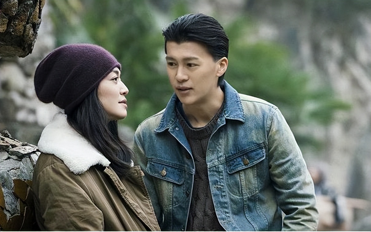 母亲第二春,女儿渴望*爱性**而不得,只能凭借自我救赎“上青云”