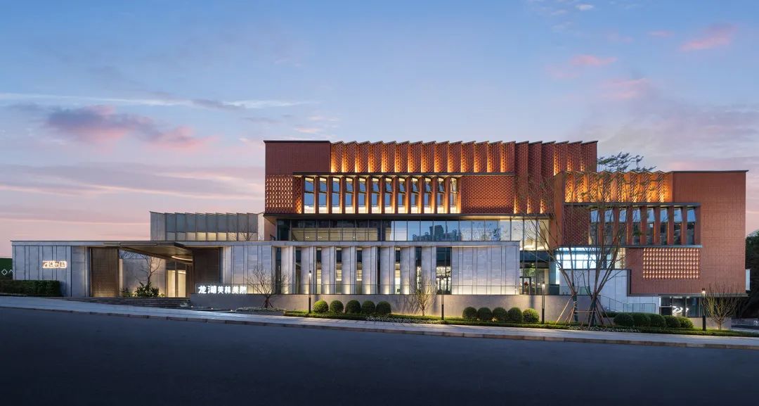 重庆万物复苏楼市回暖,重庆楼市复苏之声