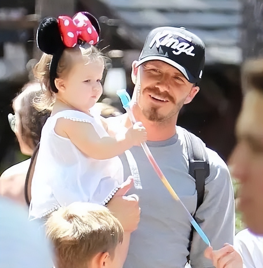 贝克汉姆和维多利亚女儿小七搞笑,贝克汉姆小七今年几岁了