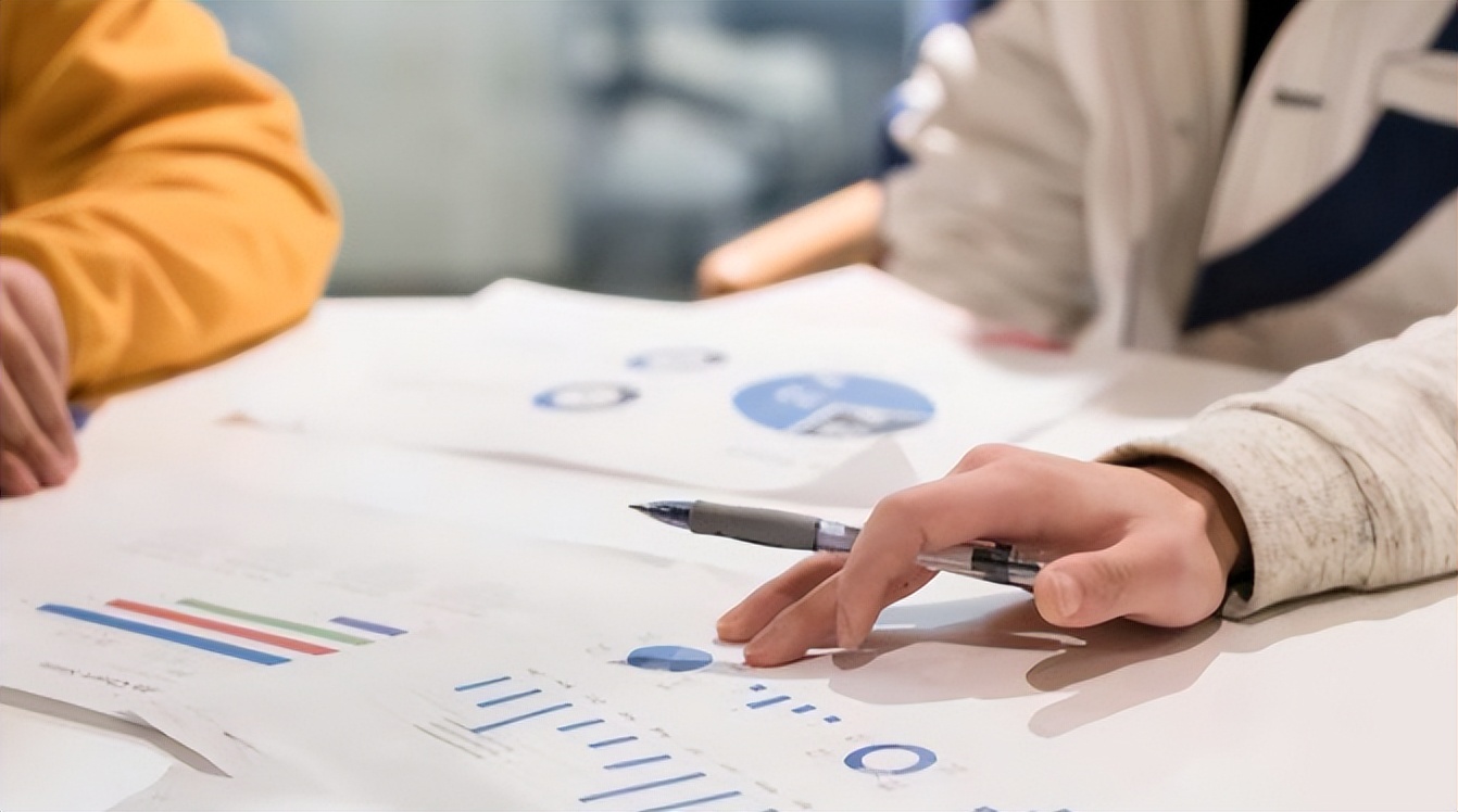 丈夫过世房子过户给妻子流程如何,丈夫去世房子怎么过户给妻子