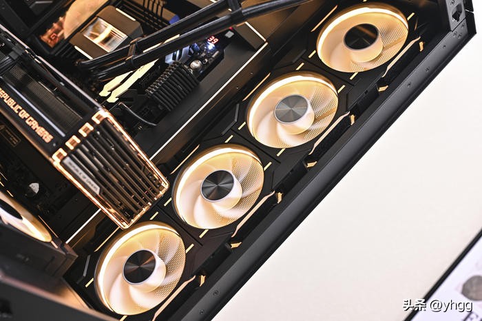 黑金全塔海景房——ROGZ790HERO+4080猛禽+追风者NV7装机展示