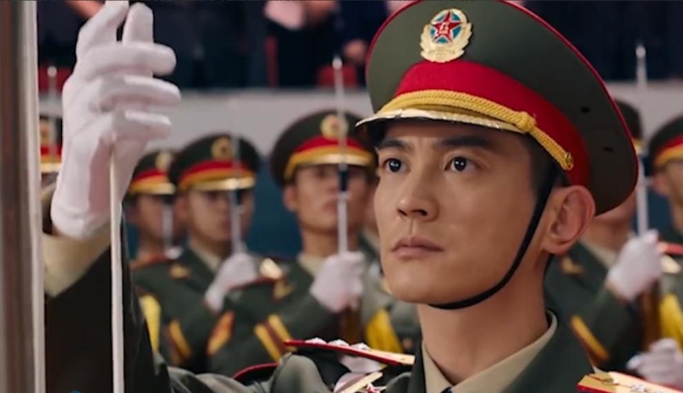 香港回归升旗手原型朱涛身高,朱涛香港回归升旗手