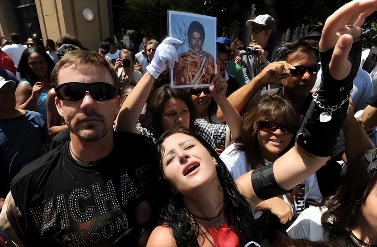 迈克尔杰克逊长子遗传病,杰克逊去世录像