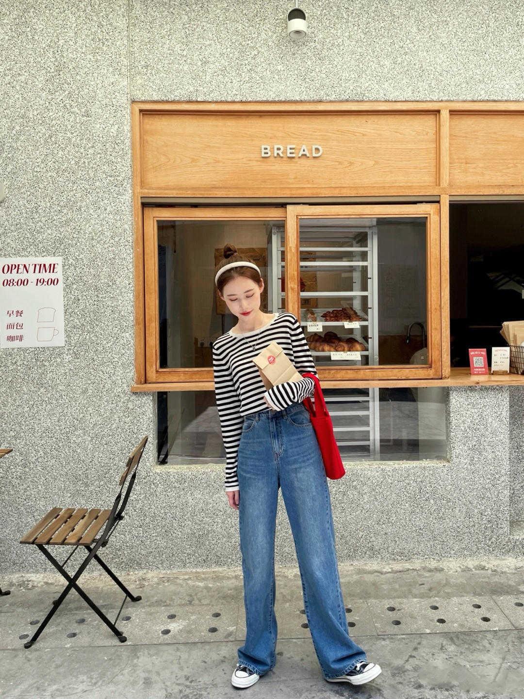 春款时髦牛仔裤怎么搭配,秋冬款彩色牛仔裤搭配