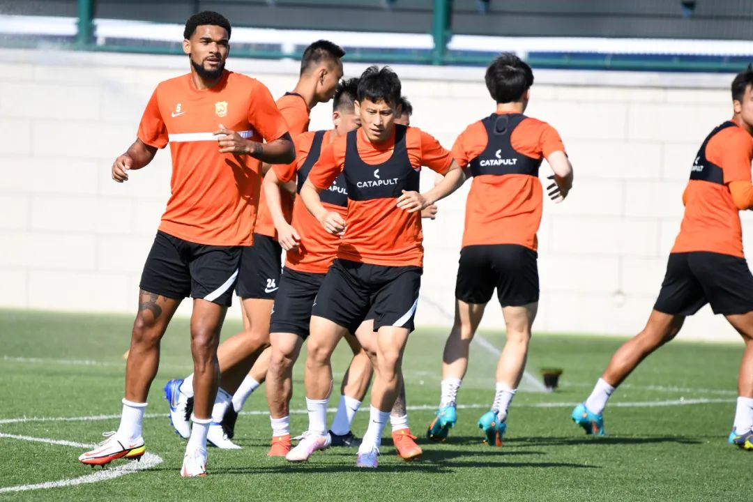 训练掠影,武汉长江队训练