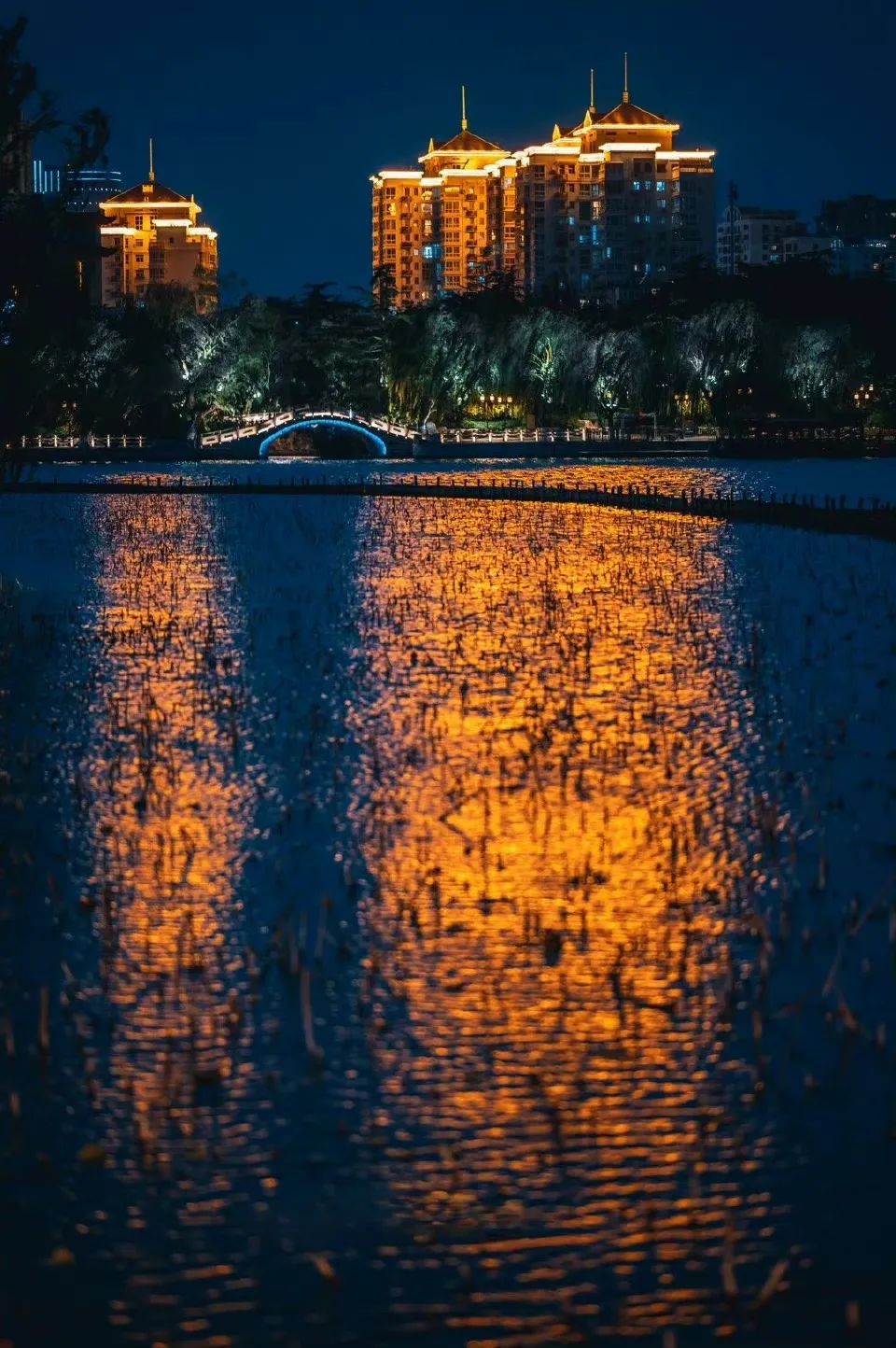 好看又好逛，不愧是济南的夜！来感受济南夜晚的美好吧~