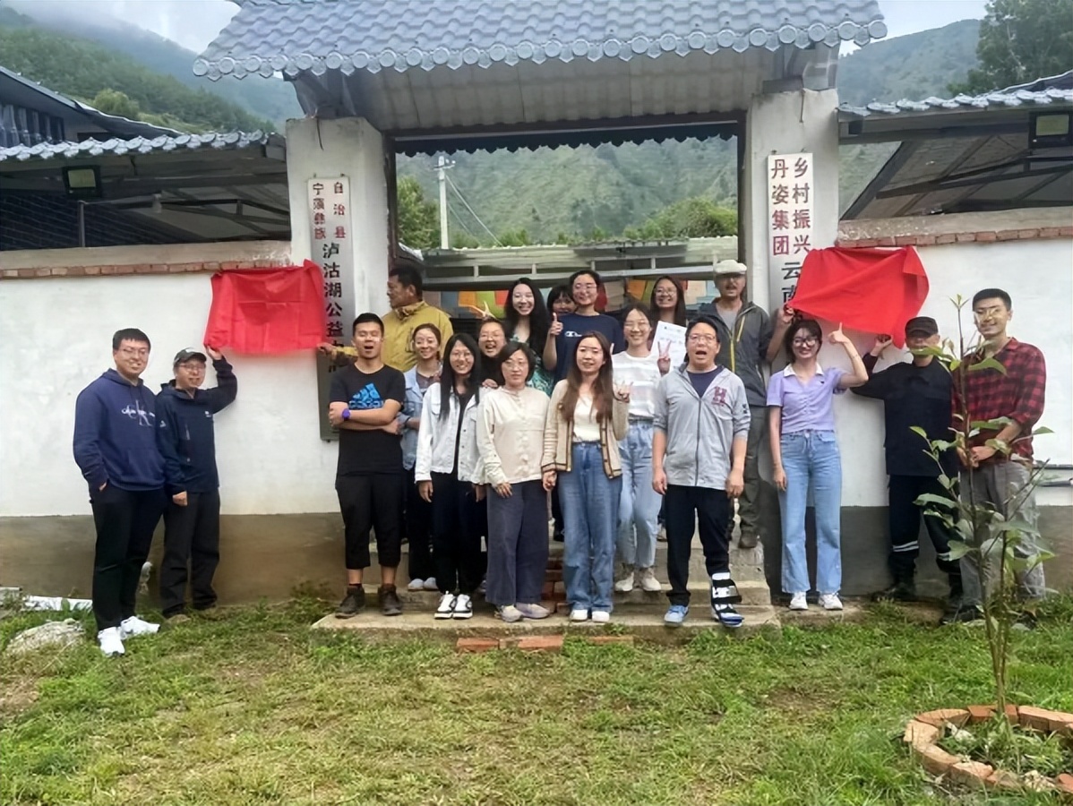 化妆品品牌如何助力乡村振兴？丹姿探索行业公益新模式