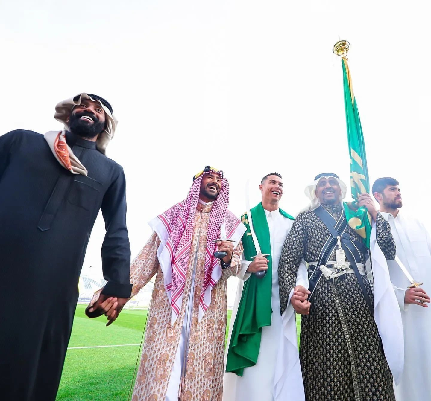 c罗足球沙特,球坛风云人物c罗