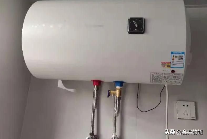 热水器装燃气的好还是电热水器好,燃气热水器和电热水器的区别视频