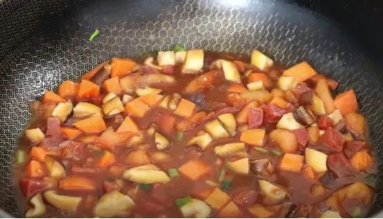 蒸米饭时打一个鸡蛋会怎么样,蒸米饭打入一个鸡蛋