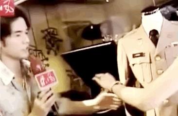 昆凌17岁遇见周杰伦21岁成天王嫂,昆凌17岁就被周杰伦追上视频