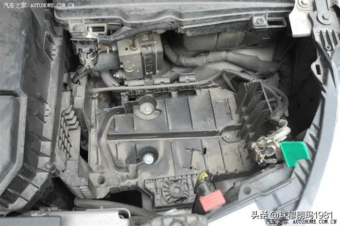 自己动手更换雪铁龙c5转向灯,天逸c5自己更换led灯