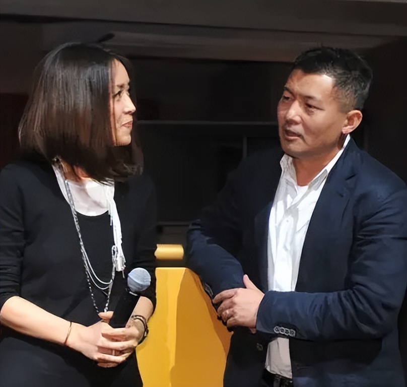 那英与孟桐哪一年结婚的,那英喜欢孟桐还是高峰