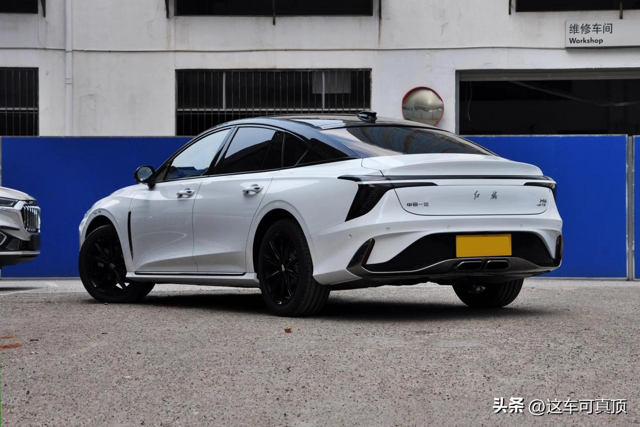 红旗h62020款1.8t落地价,红旗全新溜背轿跑红旗h6