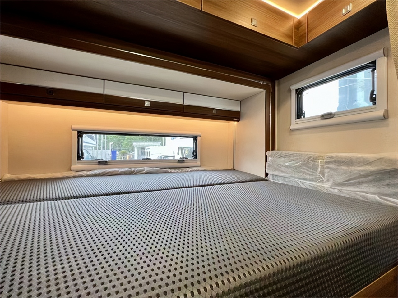 房车瑞弗v820旗舰版最高配置,瑞弗v820巅峰版报价