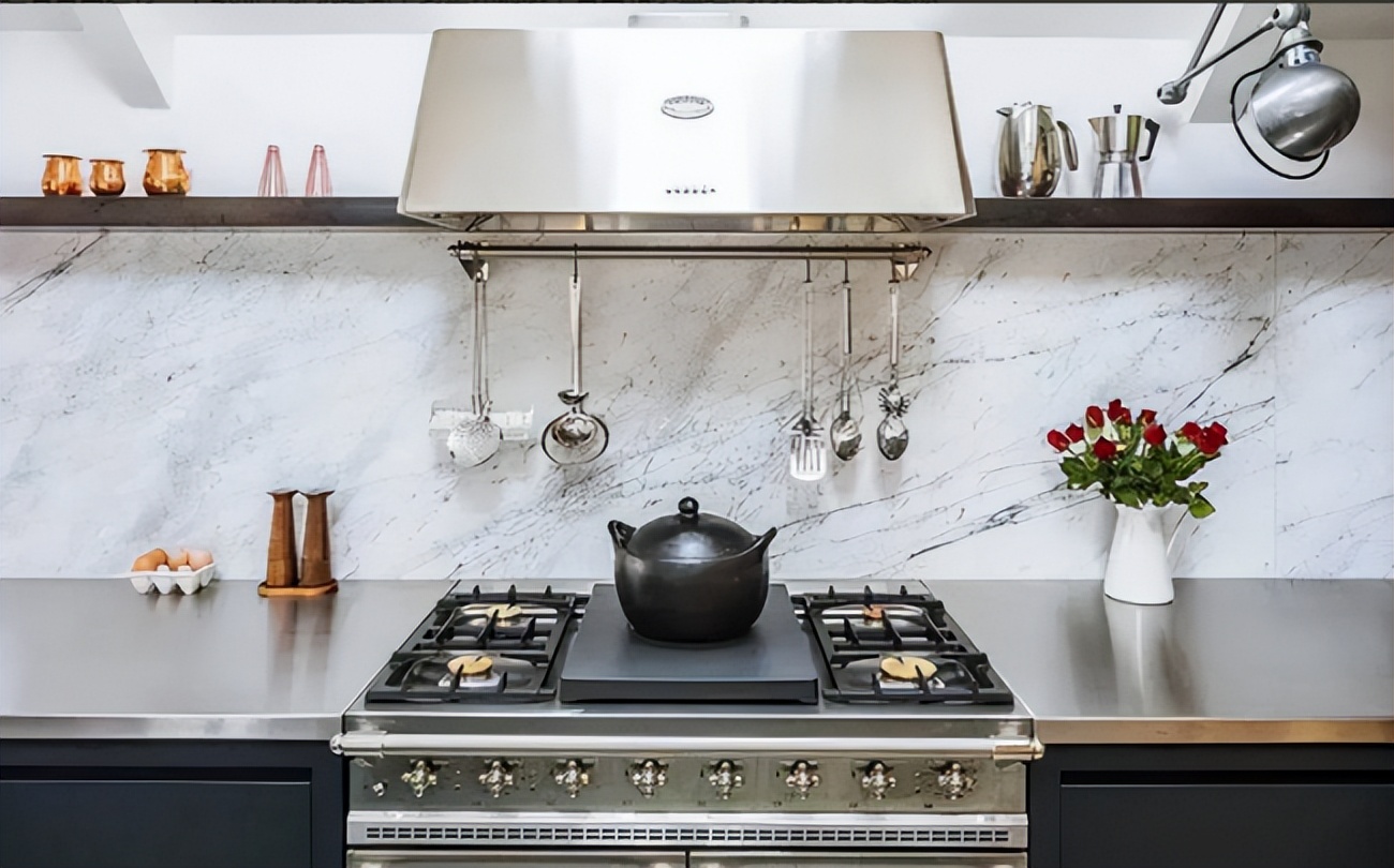 不锈钢橱柜不开裂怎么办,不锈钢橱柜不散热吗