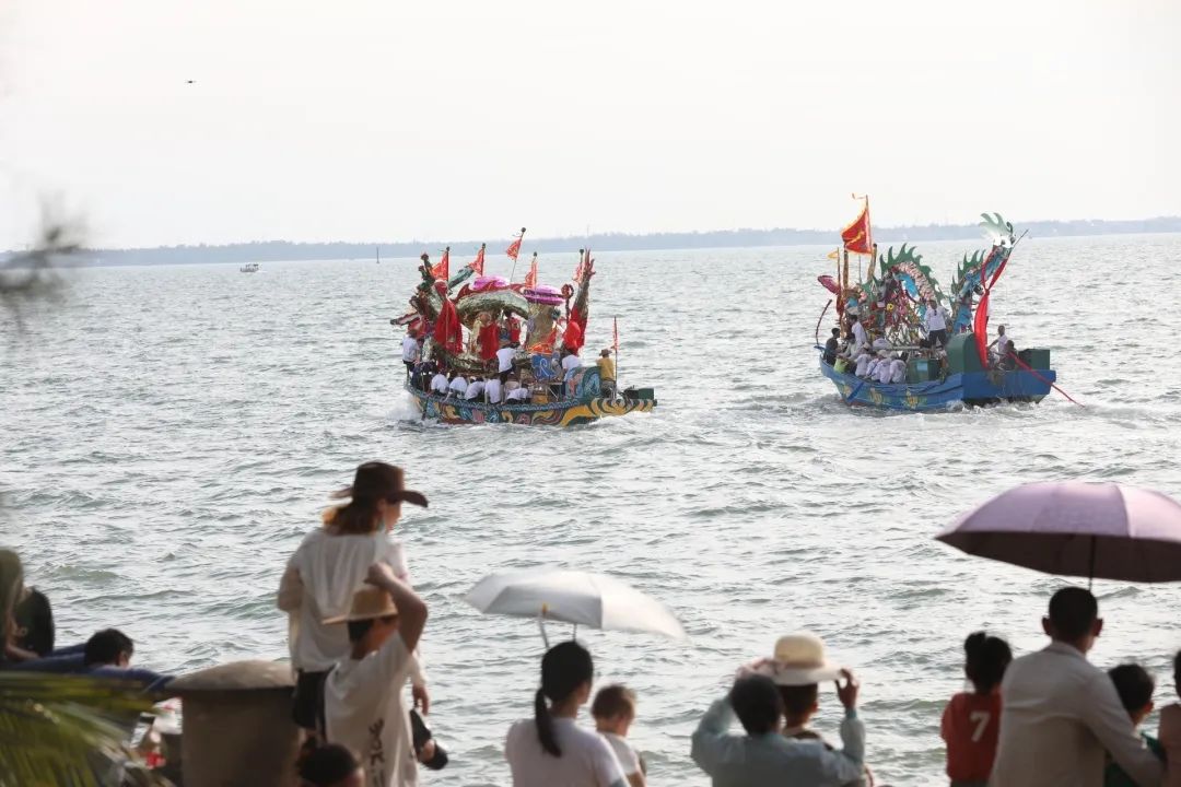 海南端午习俗|儋州“泊潮海龙舟”现场超燃