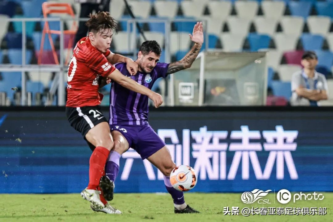 塞尔吉尼奥梅开二度,塞尔吉尼奥过人集锦