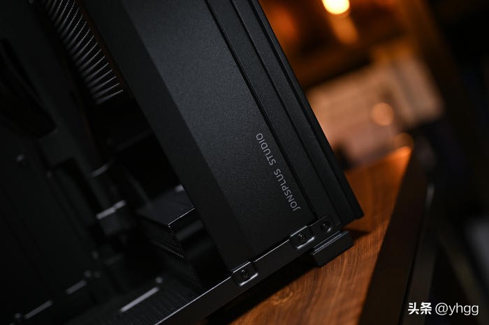 乔思伯松果d41mesh副屏版白色机箱,乔思伯d41标准版能后期加装副屏吗