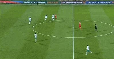 保护性接应战术,保障型接应和进攻型接应区别