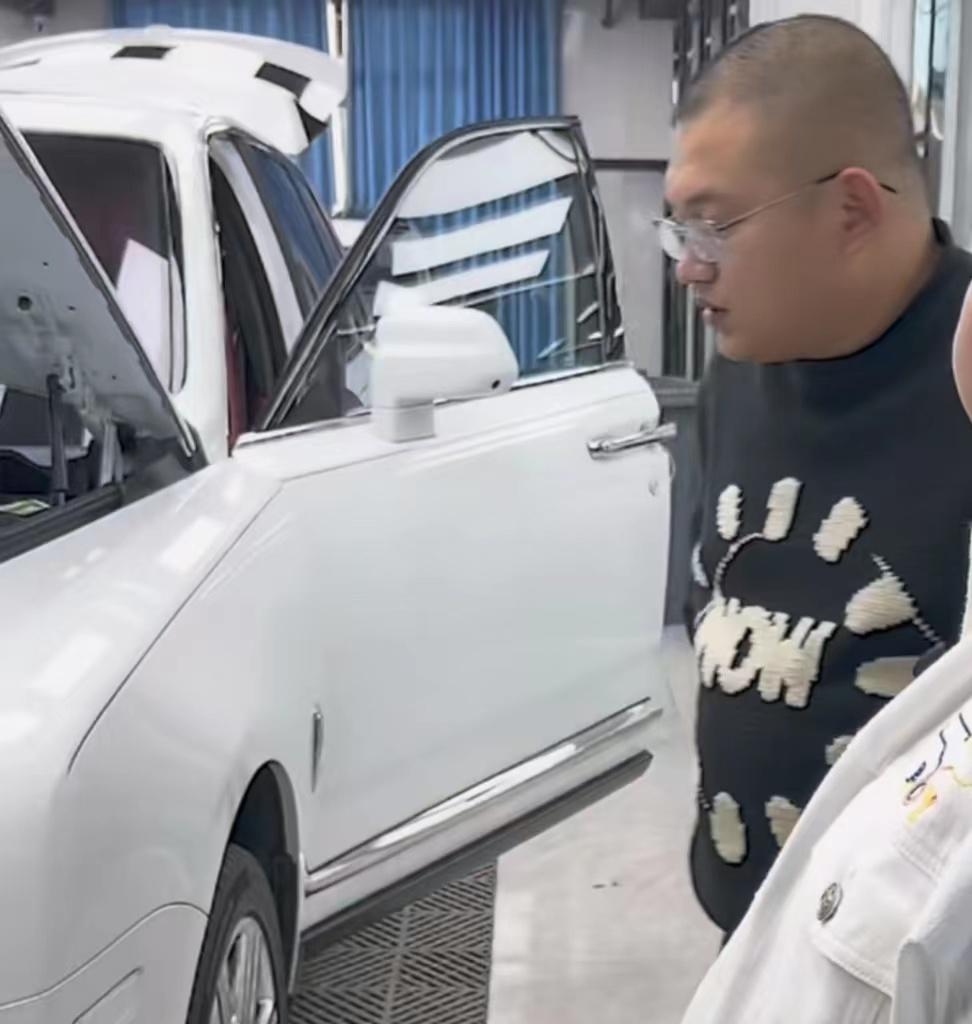 千万网红突发心脏病徒弟劝离婚,千万网红突发心脏病妻子跑路