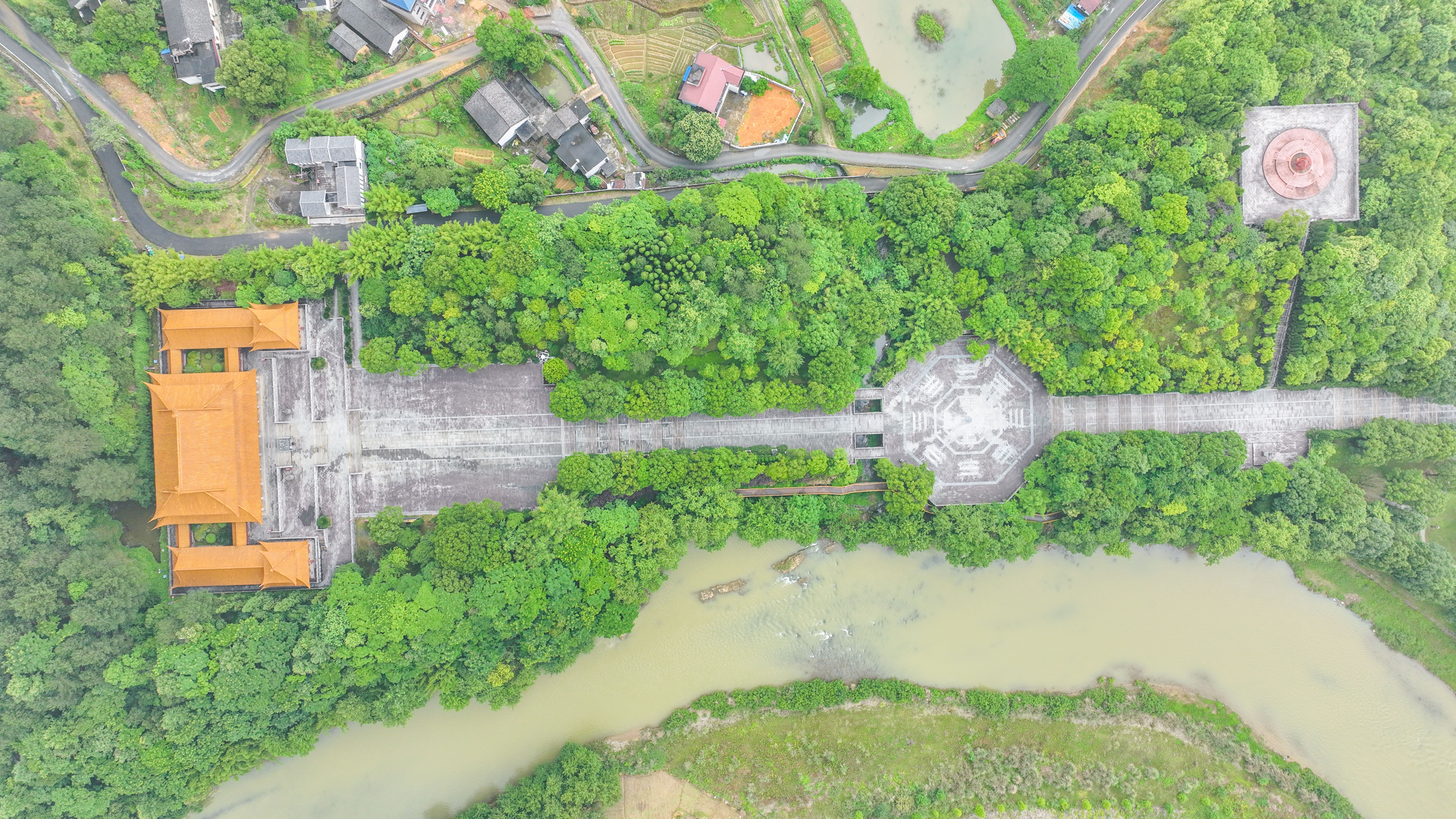 炎帝陵与炎帝陵牌坊,中华人文始祖炎帝的故里