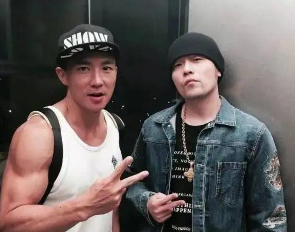 疫情下的明星有多惨,疫情下的明星百态