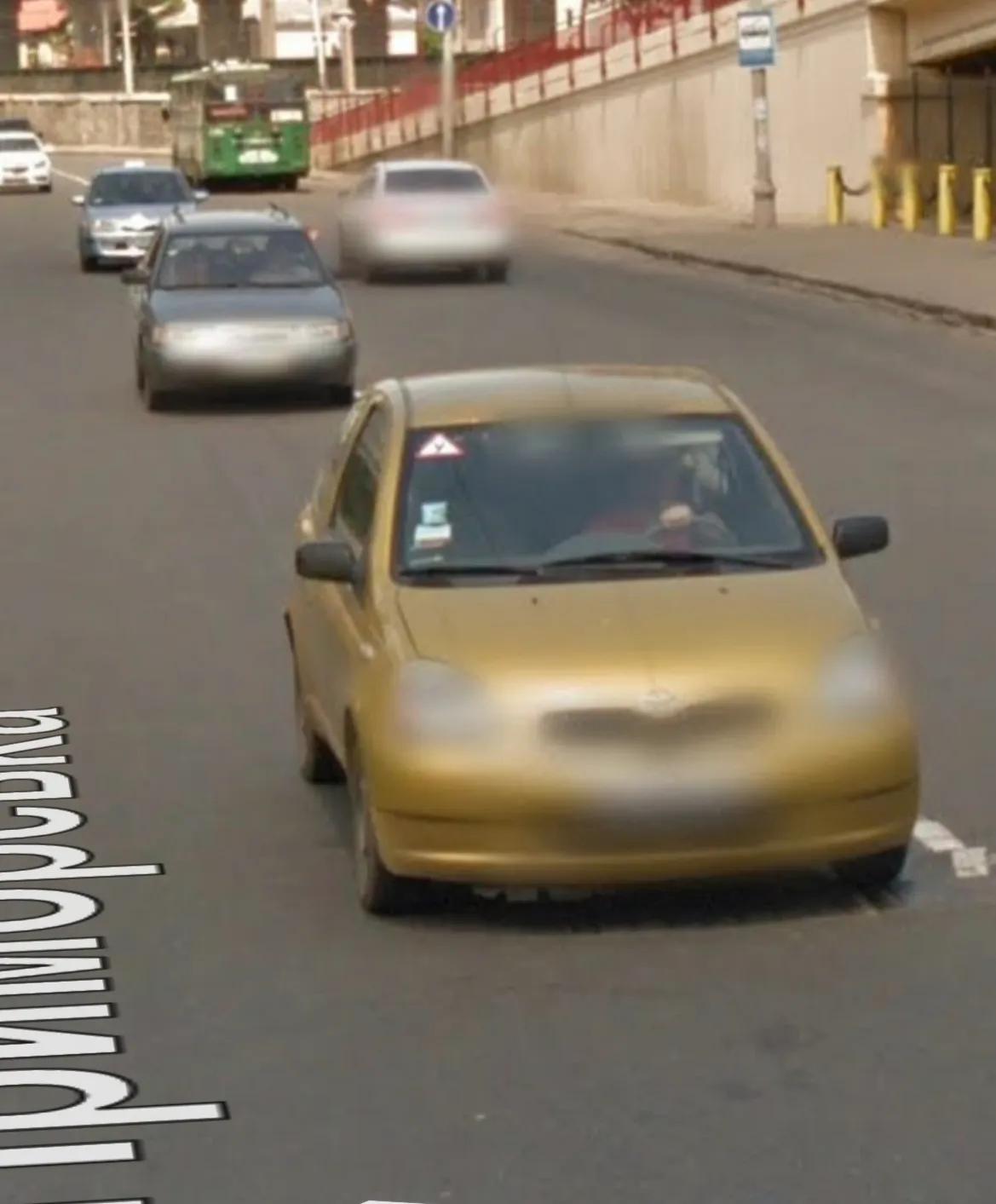 乌克兰敖德萨街头老车、日系车多，但俄罗斯车很少