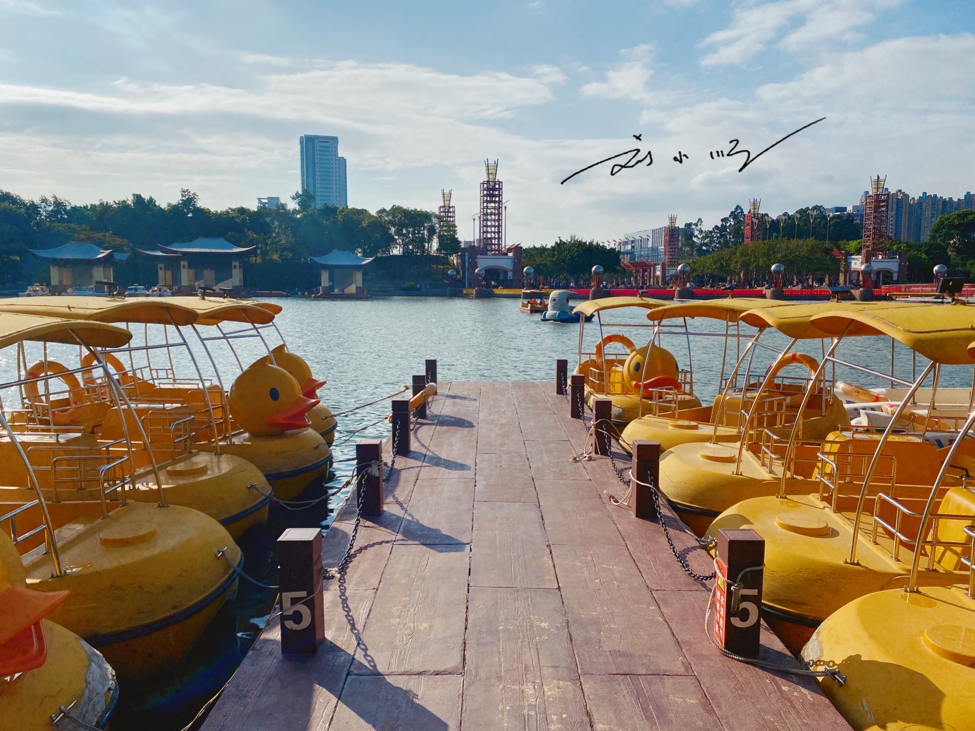 我国唯一一个有三个车牌的城市,中国唯一一个拥有三个车牌的城市