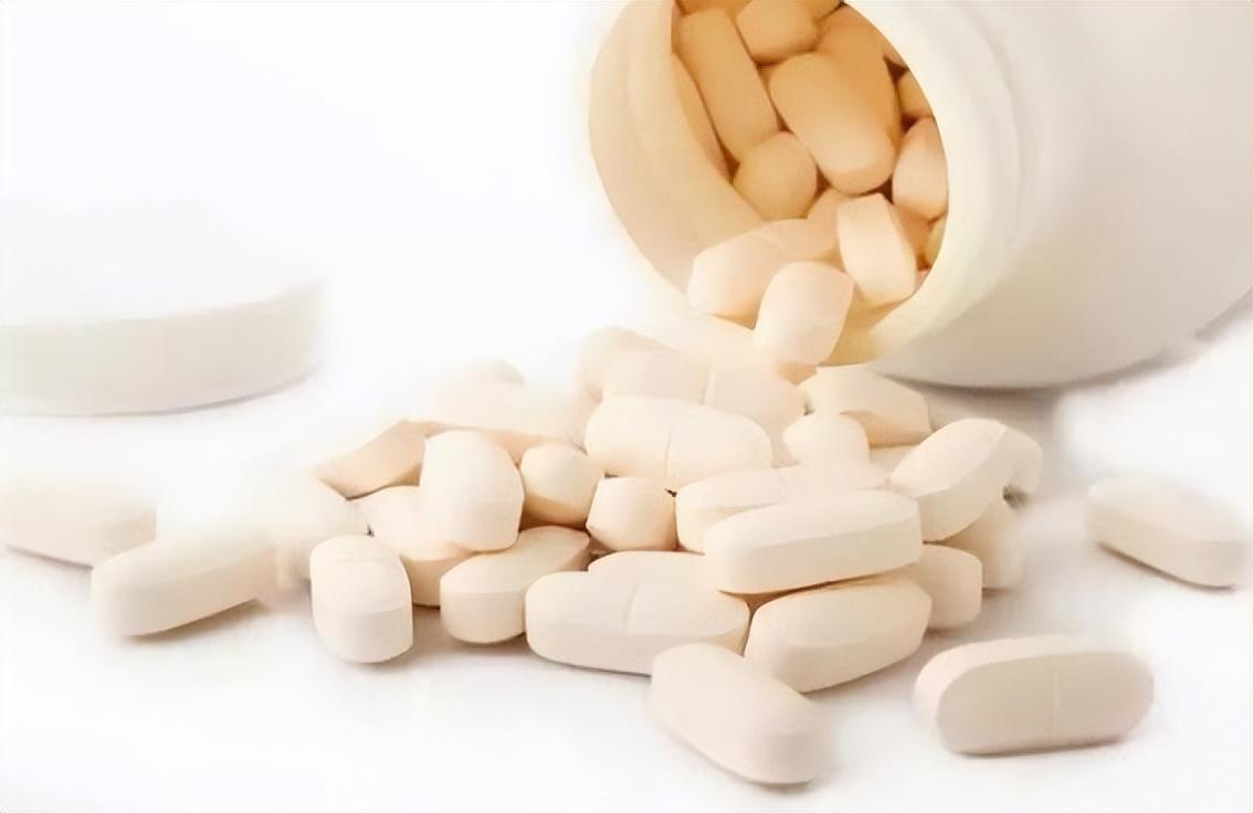 什么时间吃钙片补钙效果最好,什么时候吃钙片补钙最好