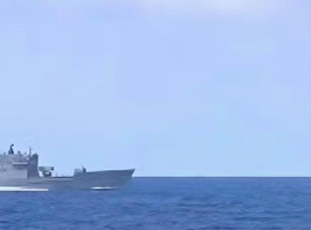 疑似台军济阳级主炮瞄准我舰，有胆开第一炮？76快炮迅速教它做人