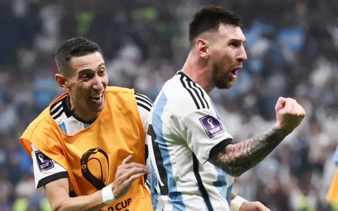 梅西捧起大力神杯fifa,梅西夺冠时刻大力神杯流泪