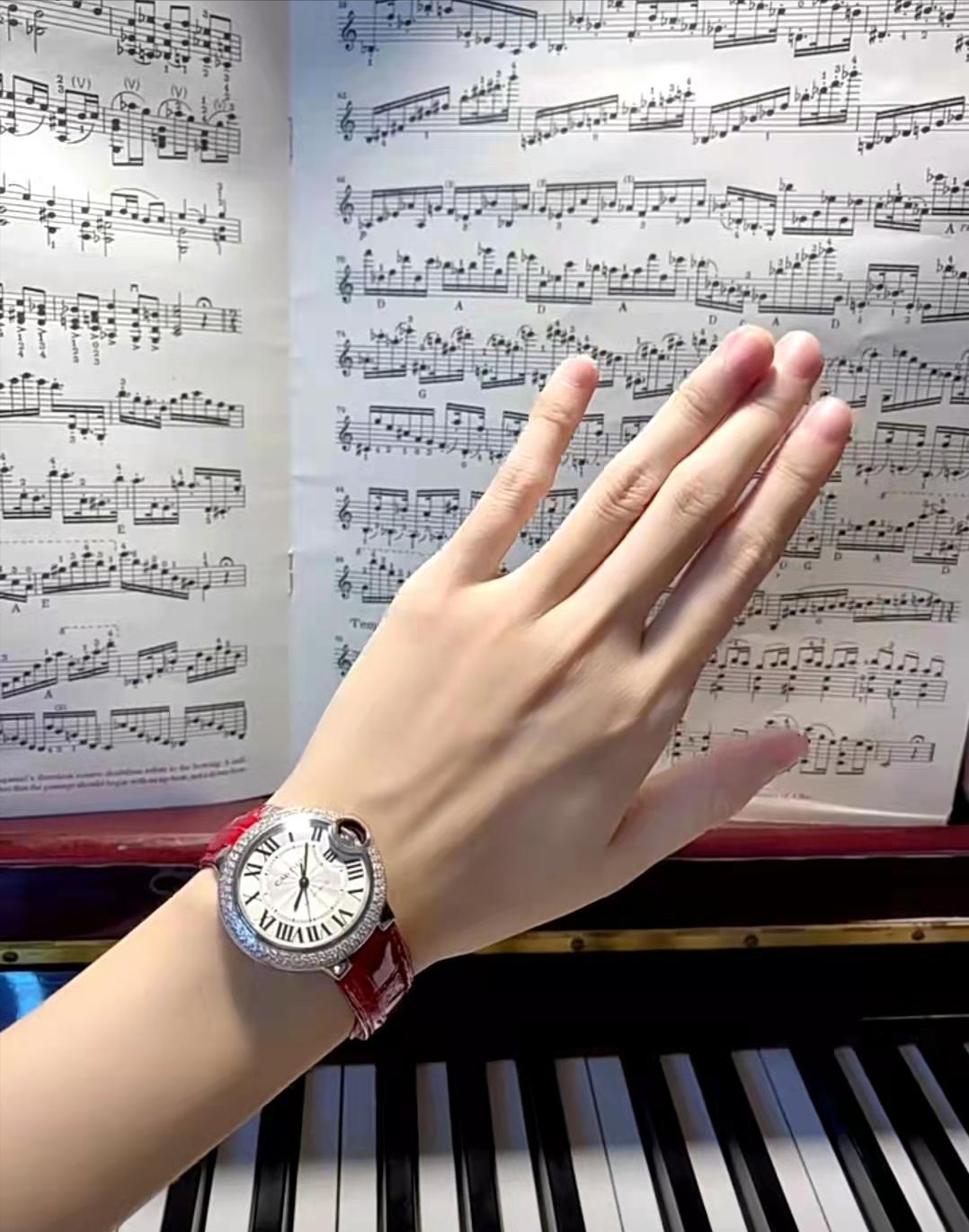 女士甜酷手表,七夕礼物推荐轻奢女手表