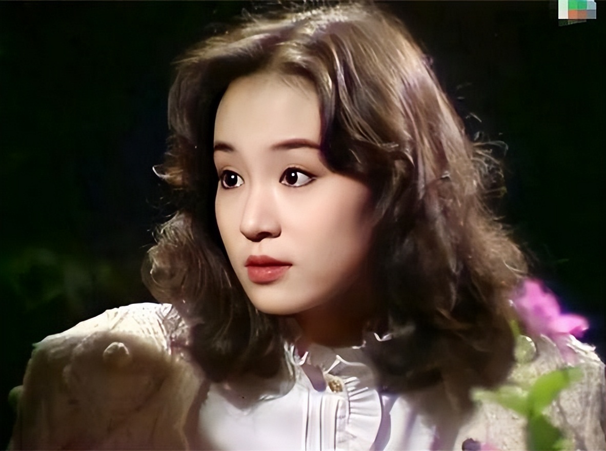 露额头发型会显得阳光,露额头显精神的发型