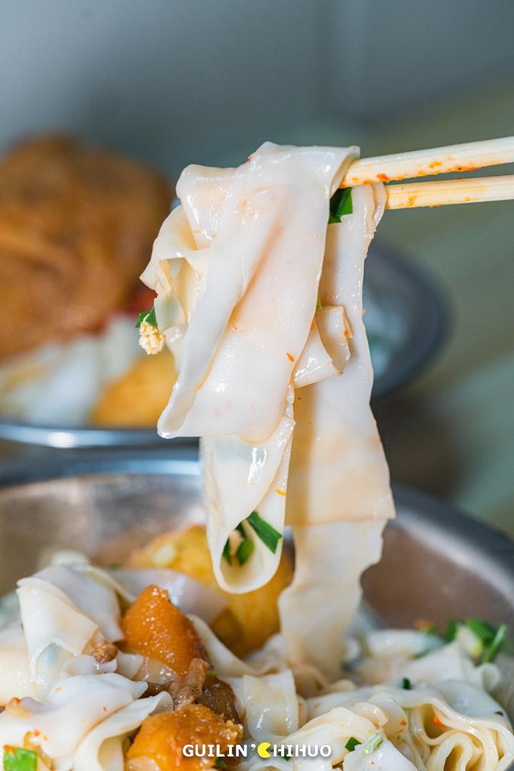 巴掌大的小店视频,东莞大朗广西博白卷粉批发