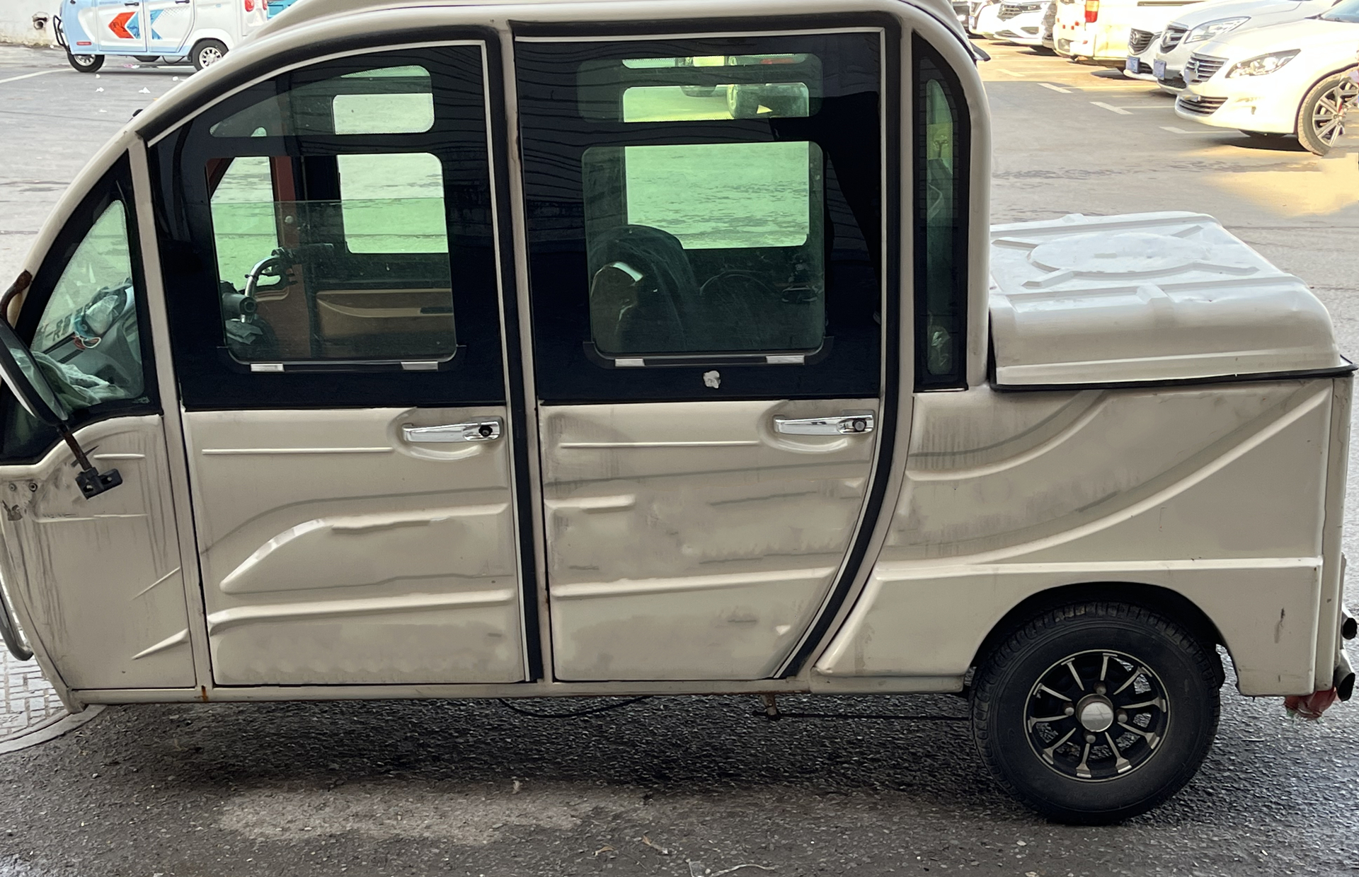 电动三轮车是电机功率越大越好吗,电动三轮车的电机大点好还是小好