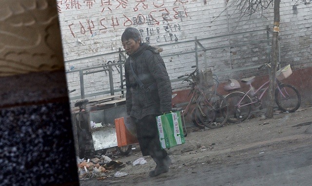 2010年，56岁失独母亲生下试管龙凤胎，后因过度劳累患上脑梗