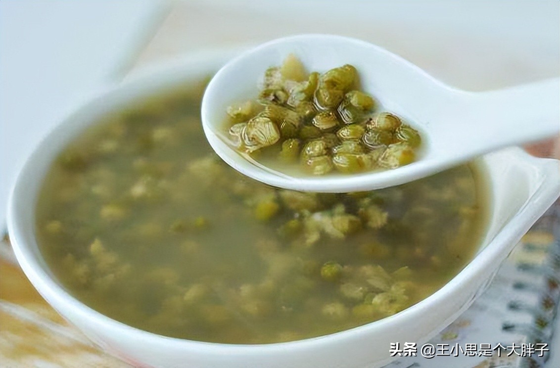 夏天除了绿豆汤喝什么汤解暑,夏天来一杯解暑绿豆汤
