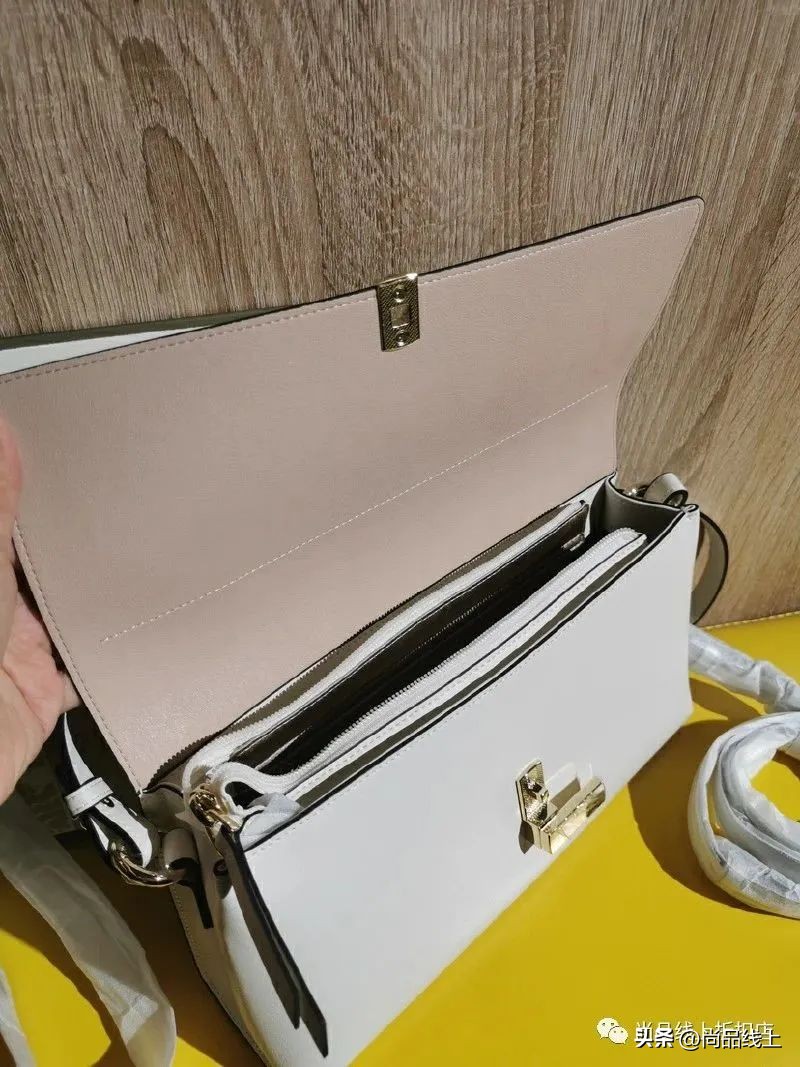 红谷品牌女包直播间,红谷双肩女包特价正品专卖