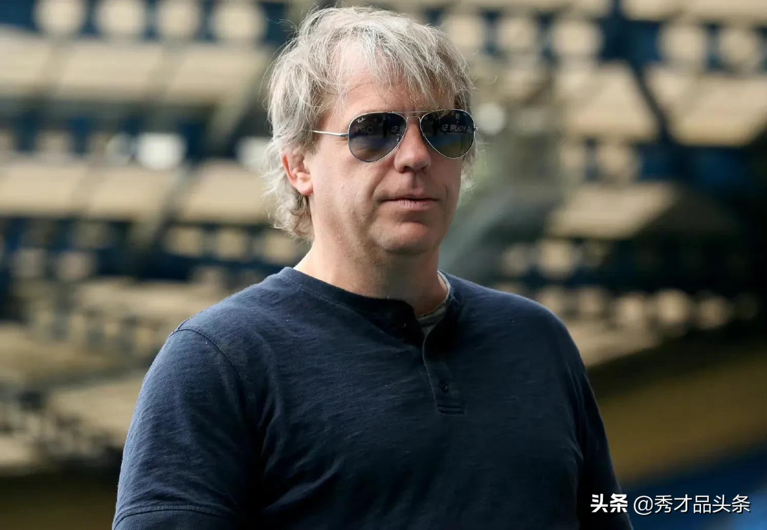 今日体坛动态：切尔西董事会主席总监全部离职，老板亲自操作转会