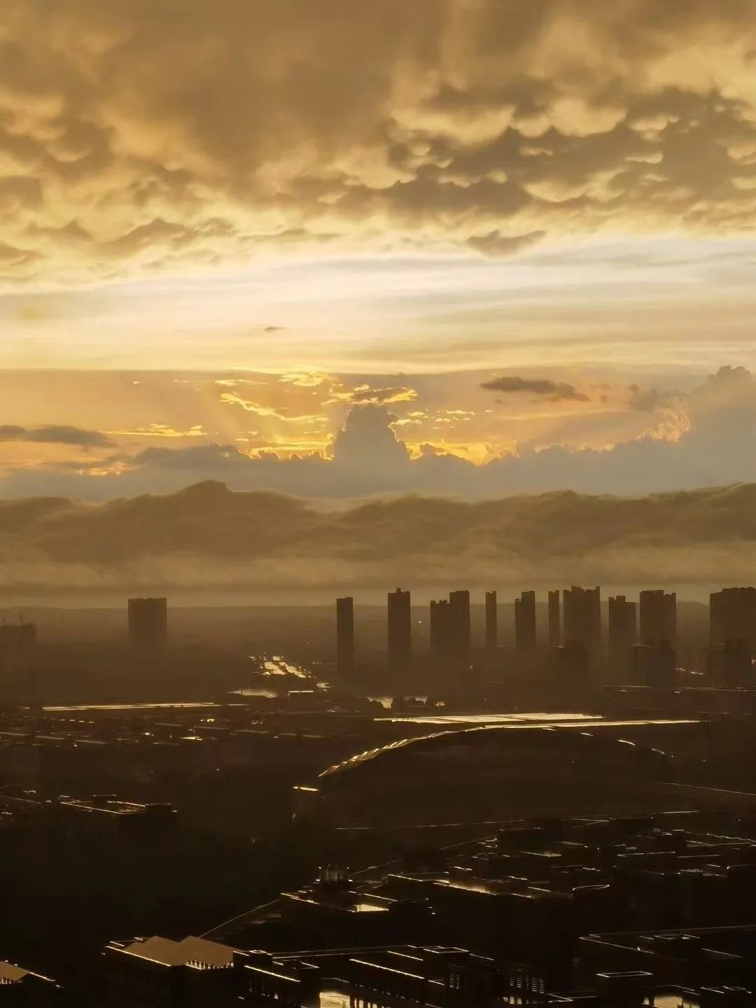 郑州地铁1号线今日状况,郑州地铁1号线暴雨视频