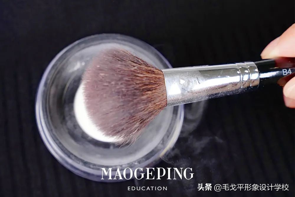 干货化妆小技巧测评题,手残党化妆初学者教程步骤慢动作