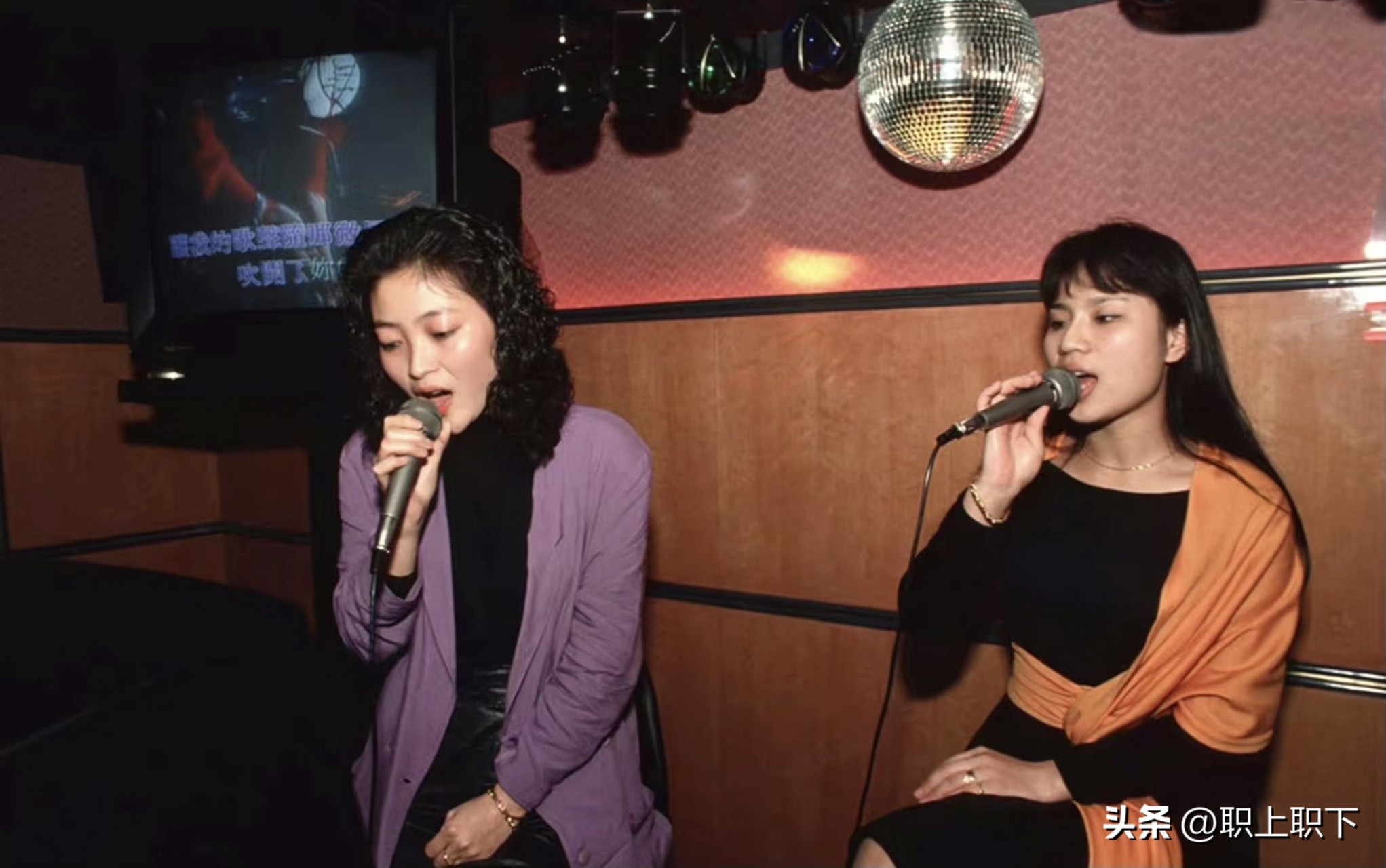 16万家KTV养活了600万年轻劳动力，从月薪3万回落到5000依然抢手