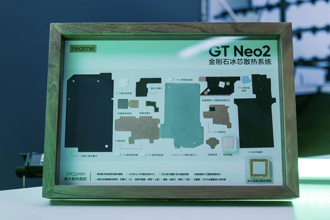 这些就是手机厂员工用头发换来的邀请函？