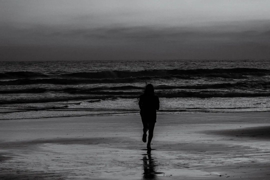 一名性侵幸存者的自白：童年那场“游戏”，成为我一生的噩梦